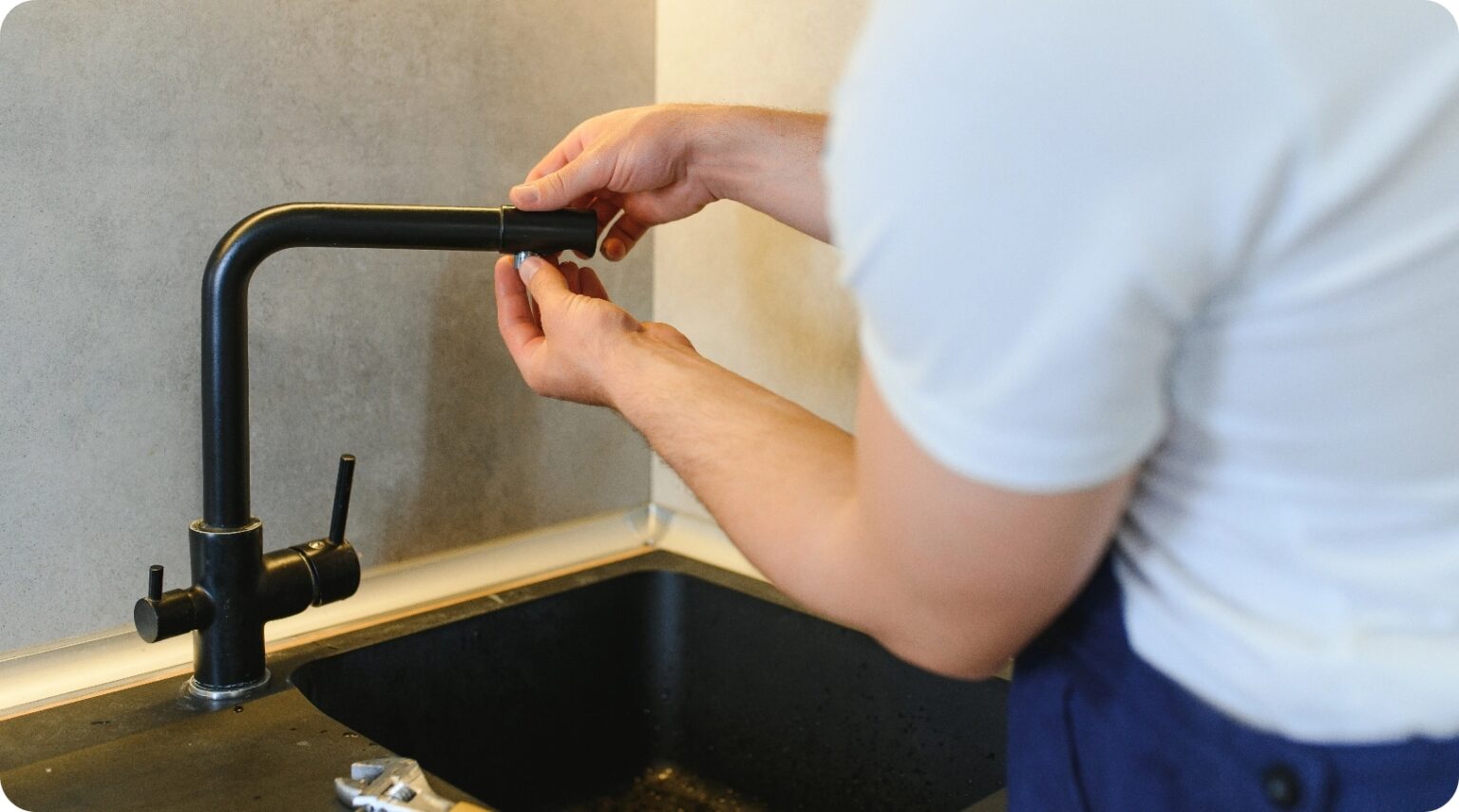 Kluskies - Onderhoud en herstelling sanitair - Lavabo